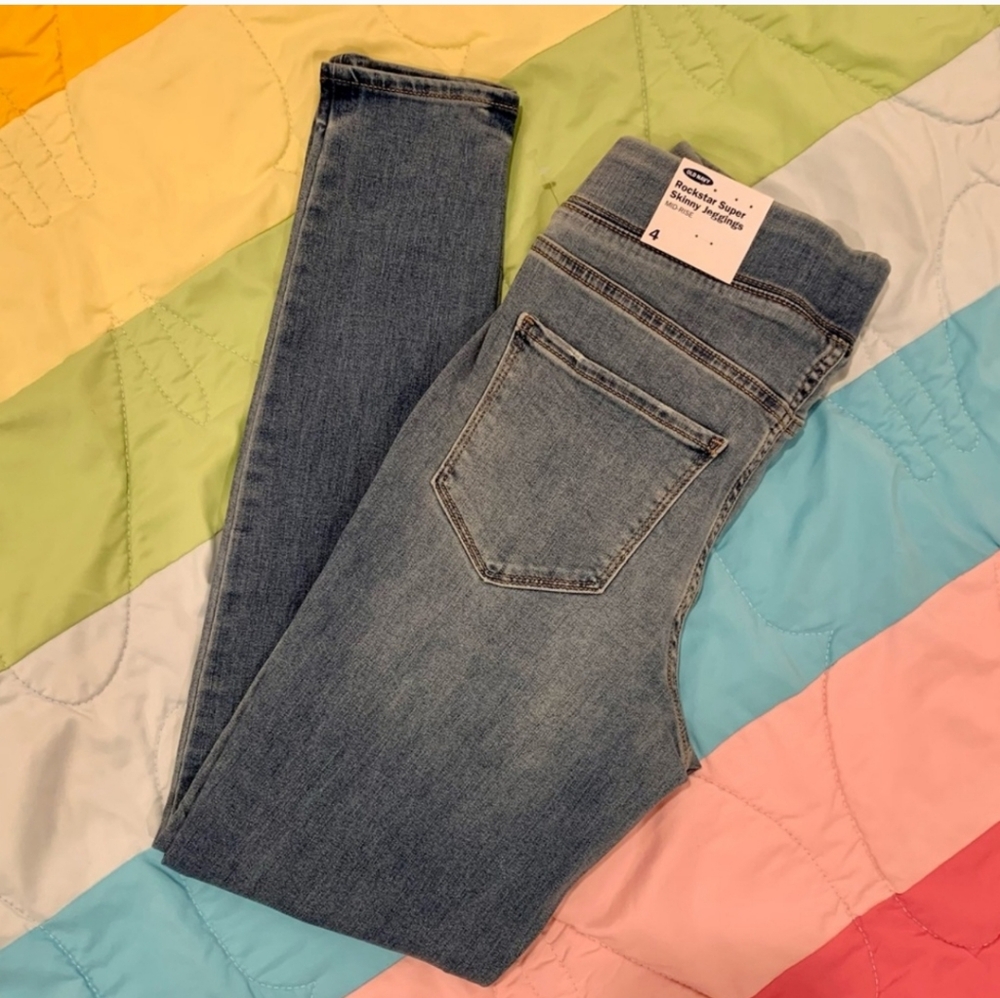 Old Navy Rockstar Super Skinny Jegging Mid-rise